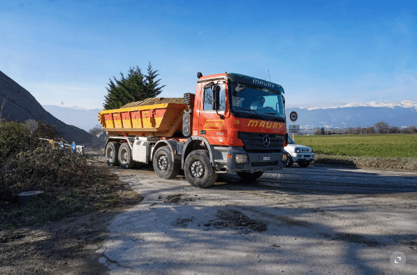 Sablière du cannelet L’activité à la sablière du Cannelet continue, avec de nombreuses entrées et sorties de camions. Ici début février. LUCIEN FORTUNATI