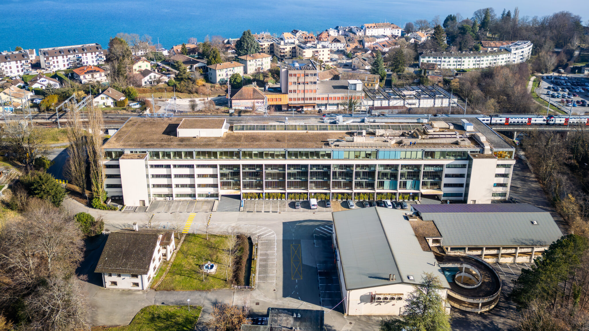 VERSOIX 3'200m2 de surfaces Administratives et Technologiques